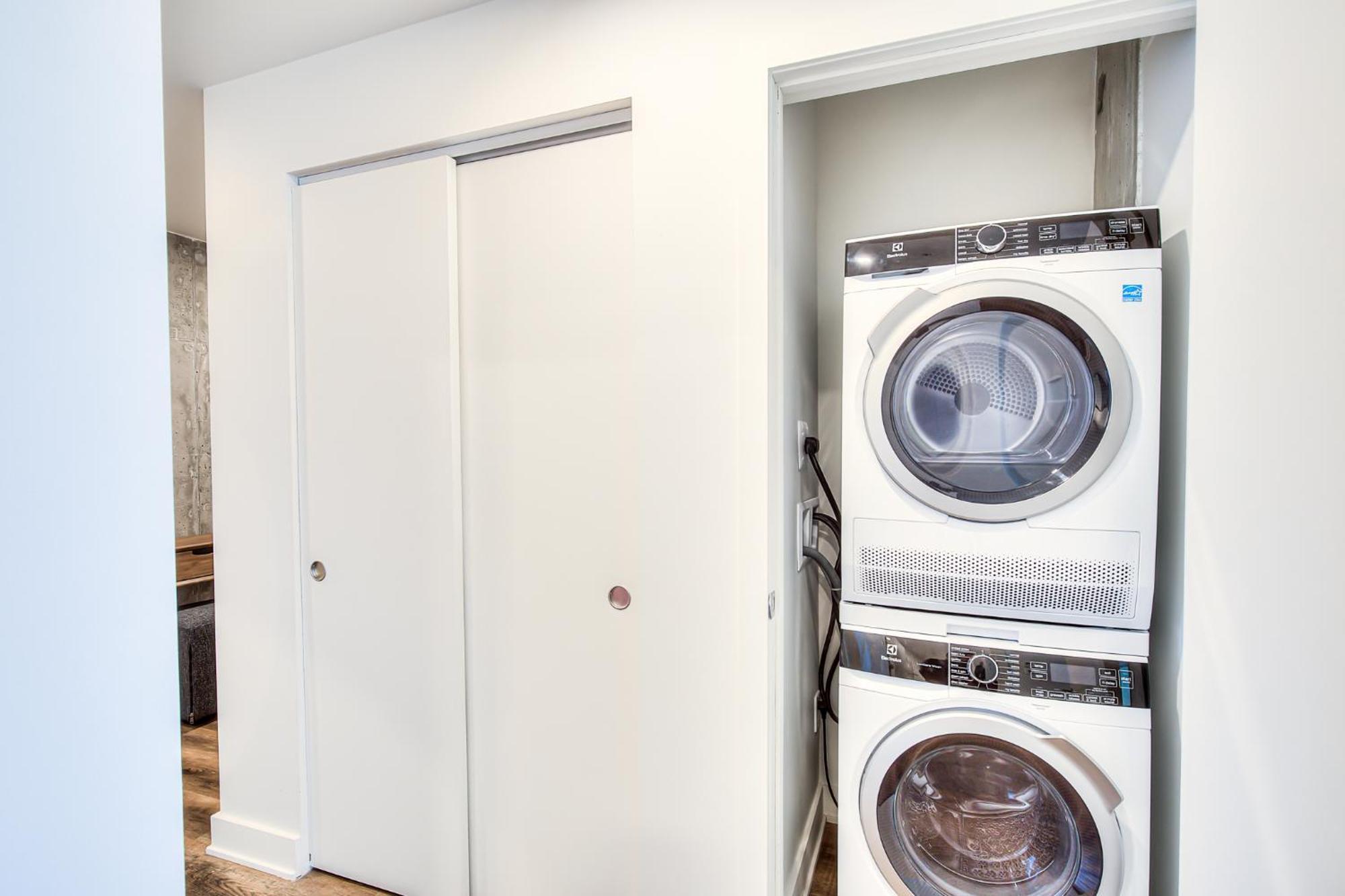 Apartamento 2Br+Gym For Vip Corporate & Students Downtown Mtl Montreal Exterior foto